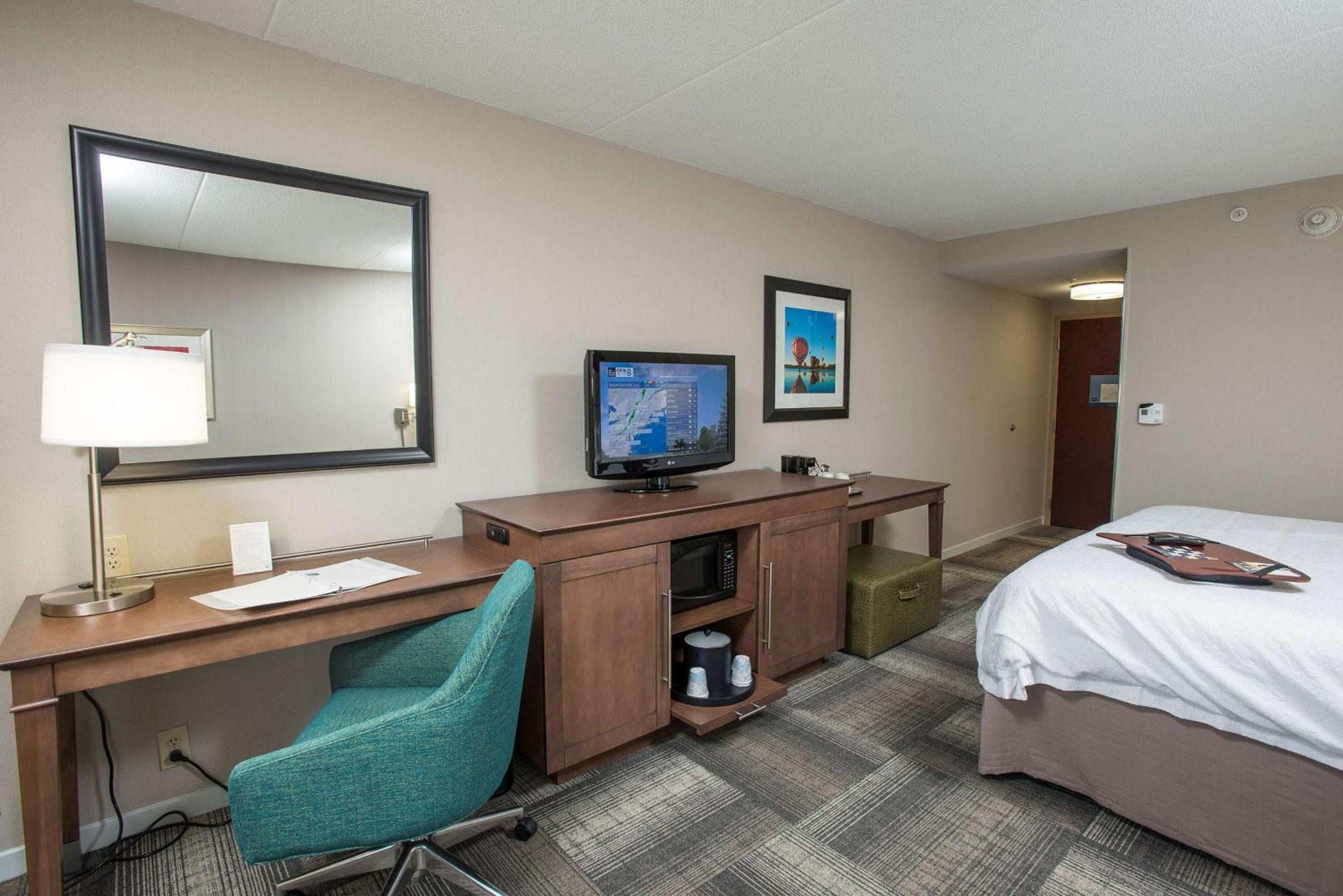 Hampton Inn & Suites Cincinnati-Union Centre West Chester Exteriér fotografie